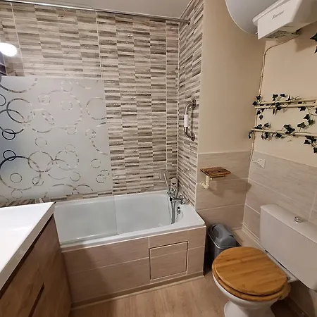 Studio-cabine Au Calme A A Pied, Nature & Repos * Allos